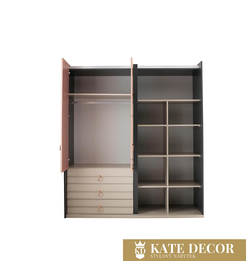 Setra Dekupe 03 Wardrobe Inside View