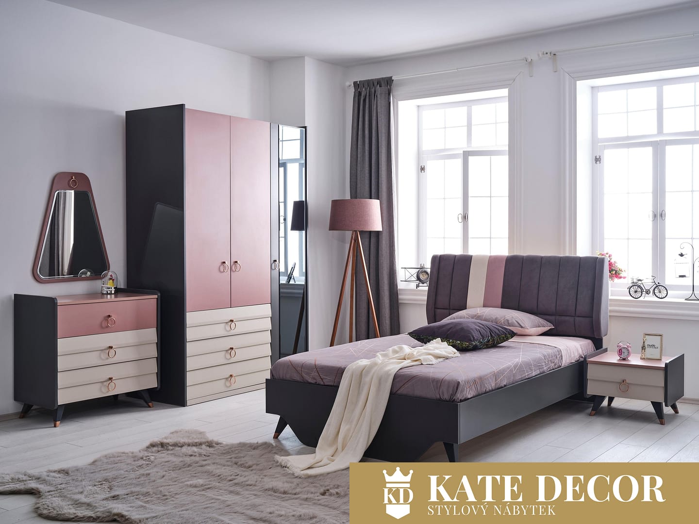 1 - Setra 02 3 Doors Wardrobe