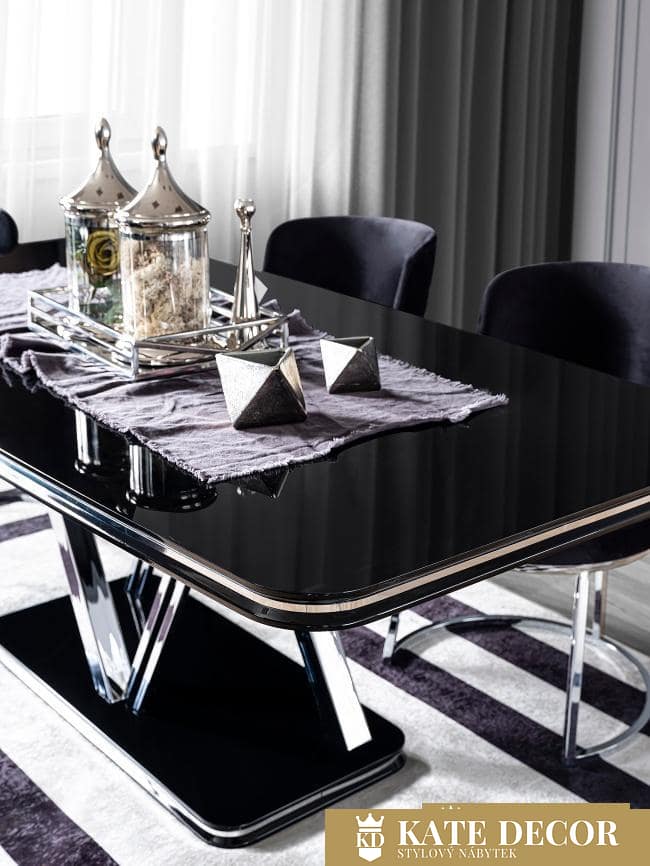VERSACE DINING ROOM SET (4)
