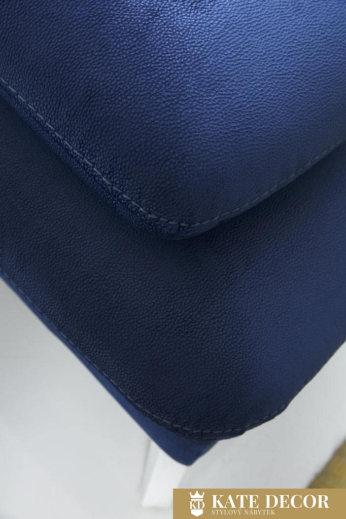 0L6A_9002-copy-682x1024