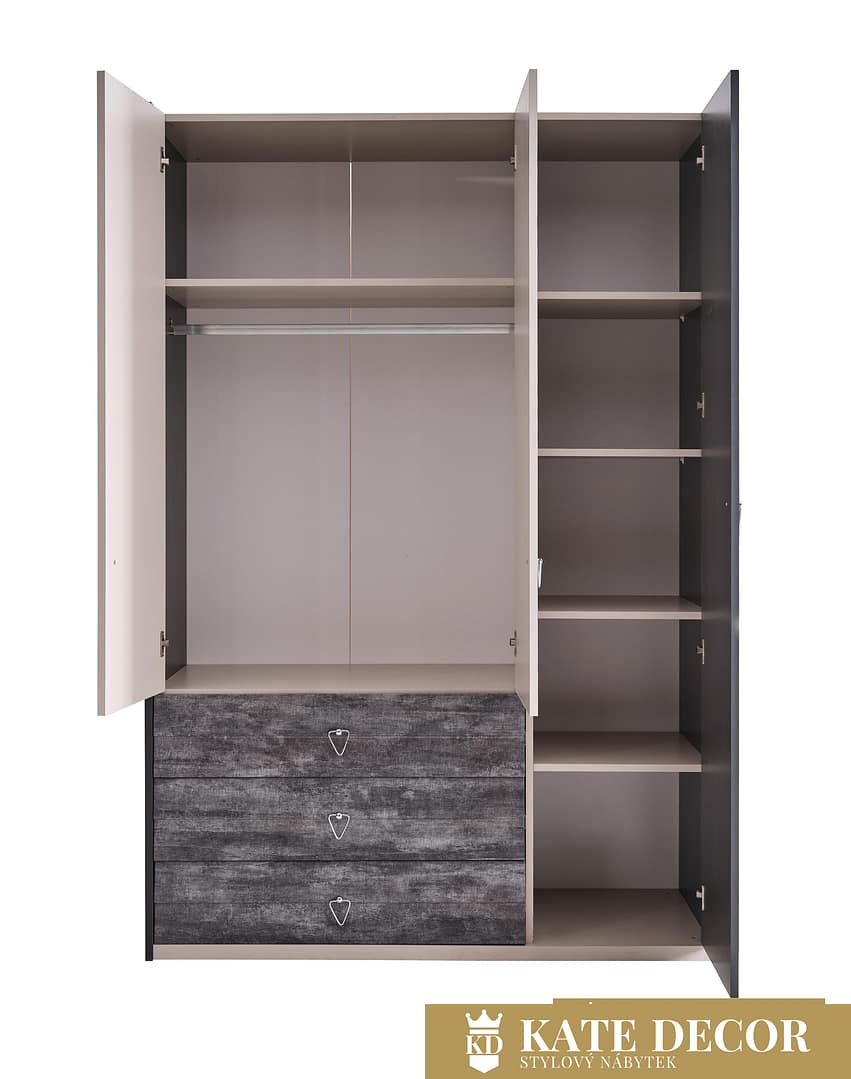 Delta Dekupe 06 3 Doors Wardrobe Inside View